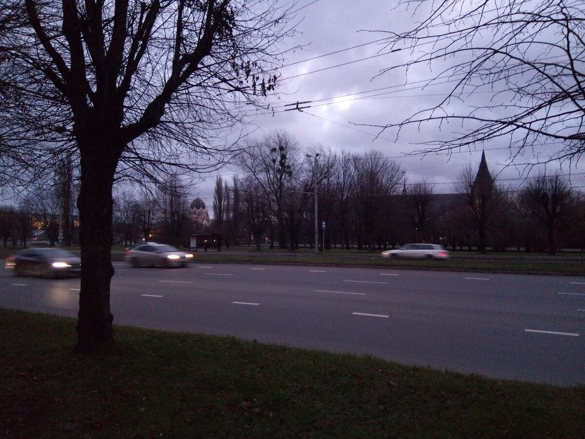 На этом фото послеобеденная среда