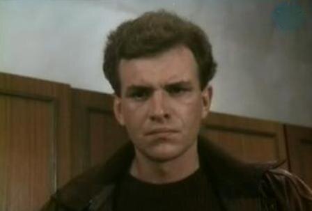 Актер в фильме "Идеальное преступление". 