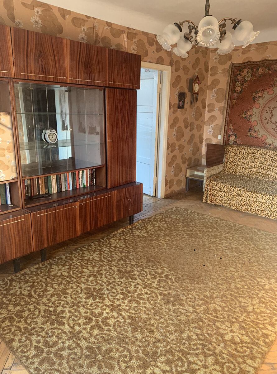 5 лет бабушка не выходила из квартиры