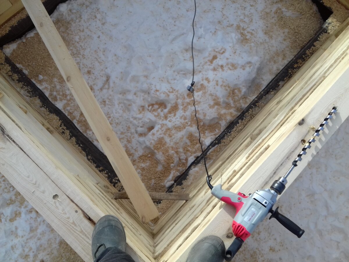 Та самая дрель-миксер Энергомаш. 