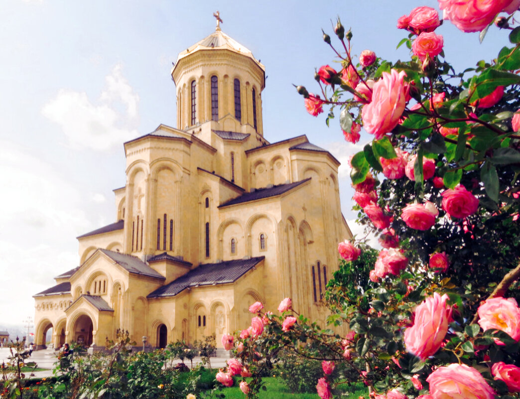 Весна в Тбилиси - самое красивое время года