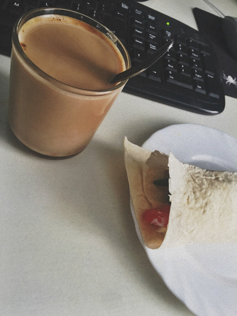 Лаваш лучше обжарить, чтобы хрустел)