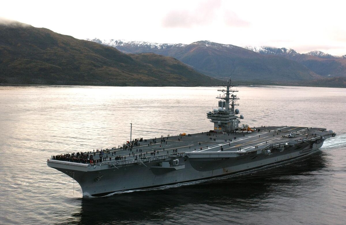 USS Ronald Reagan, Фото Wiki Commons