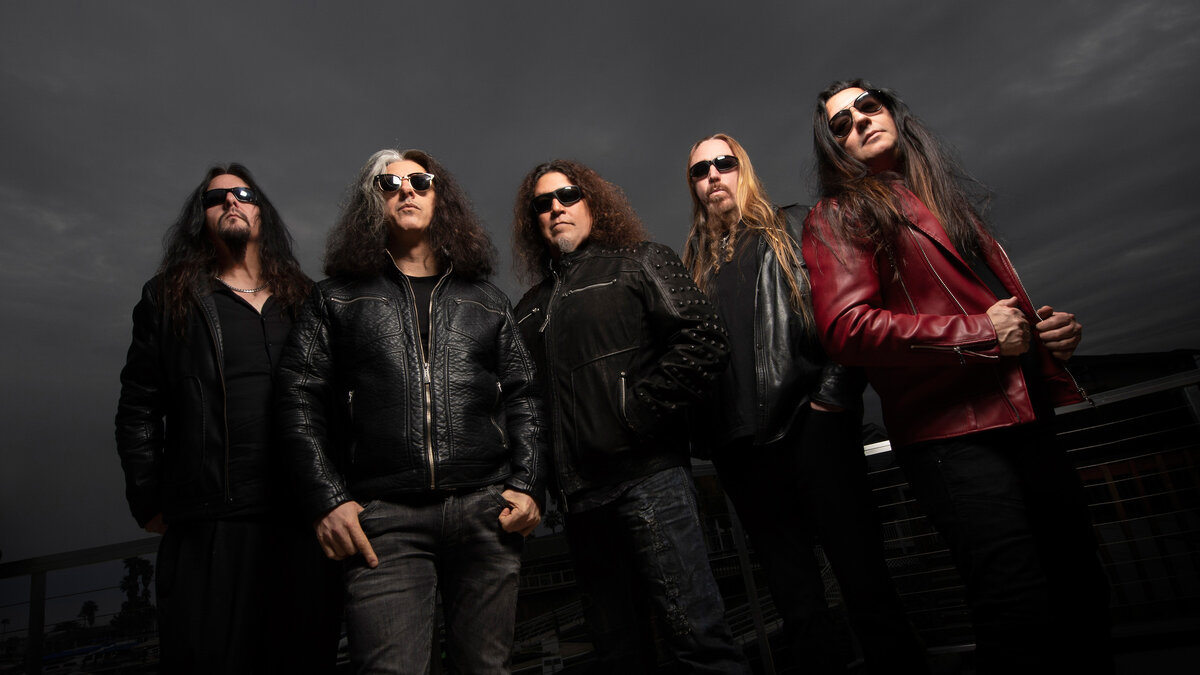 Источник: https://images.kerrangcdn.com/Testament-promo-photo-2020.jpg