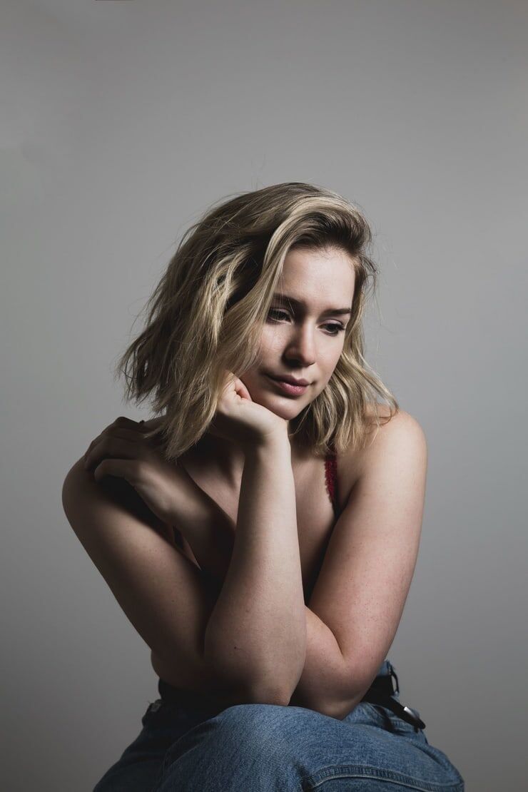 Элизабет Лэил