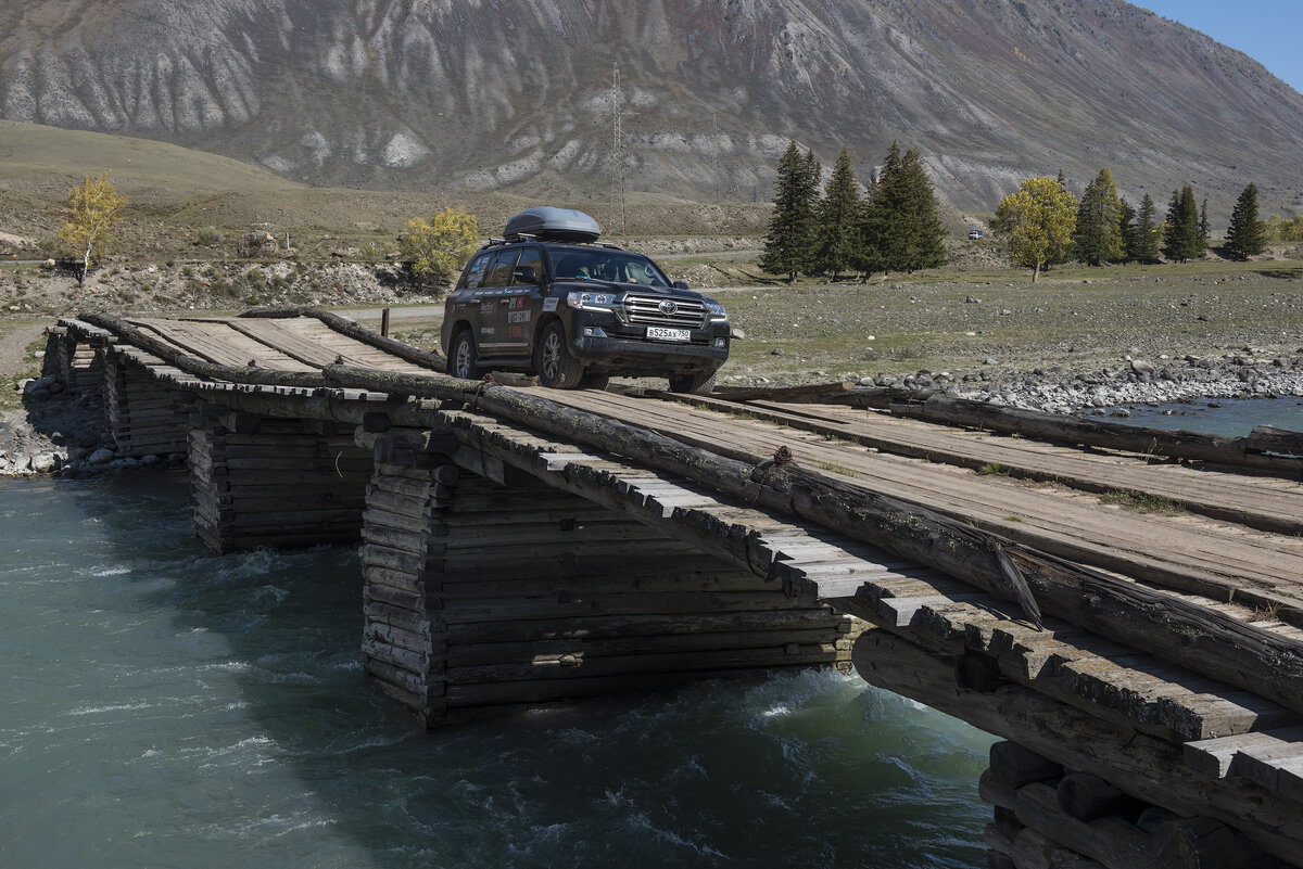 Алтайские дороги пригодны не для всякого автомобиля. Показываю всю прелесть этого аутдора.