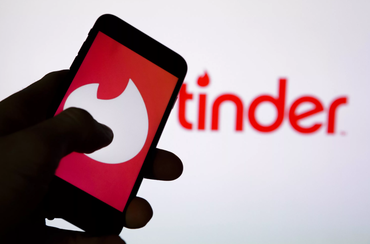 Сайт знакомств Tinder