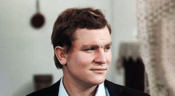 Александр Январев. Кадр из фильма «Спеши строить дом»
