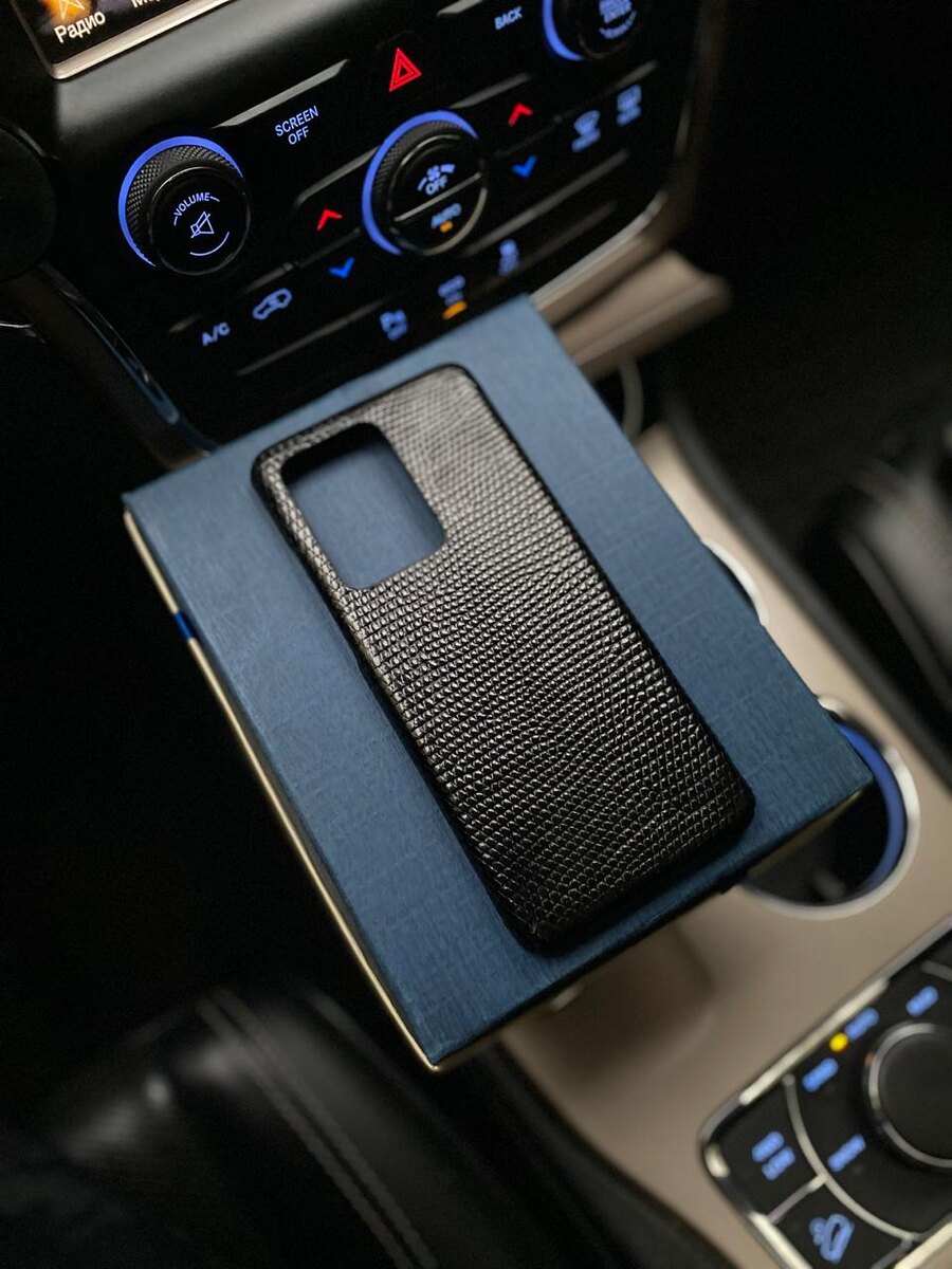 Эксклюзивный чёрный чехол из игуана Mobcase 1260 для Samsung S20 Ultra