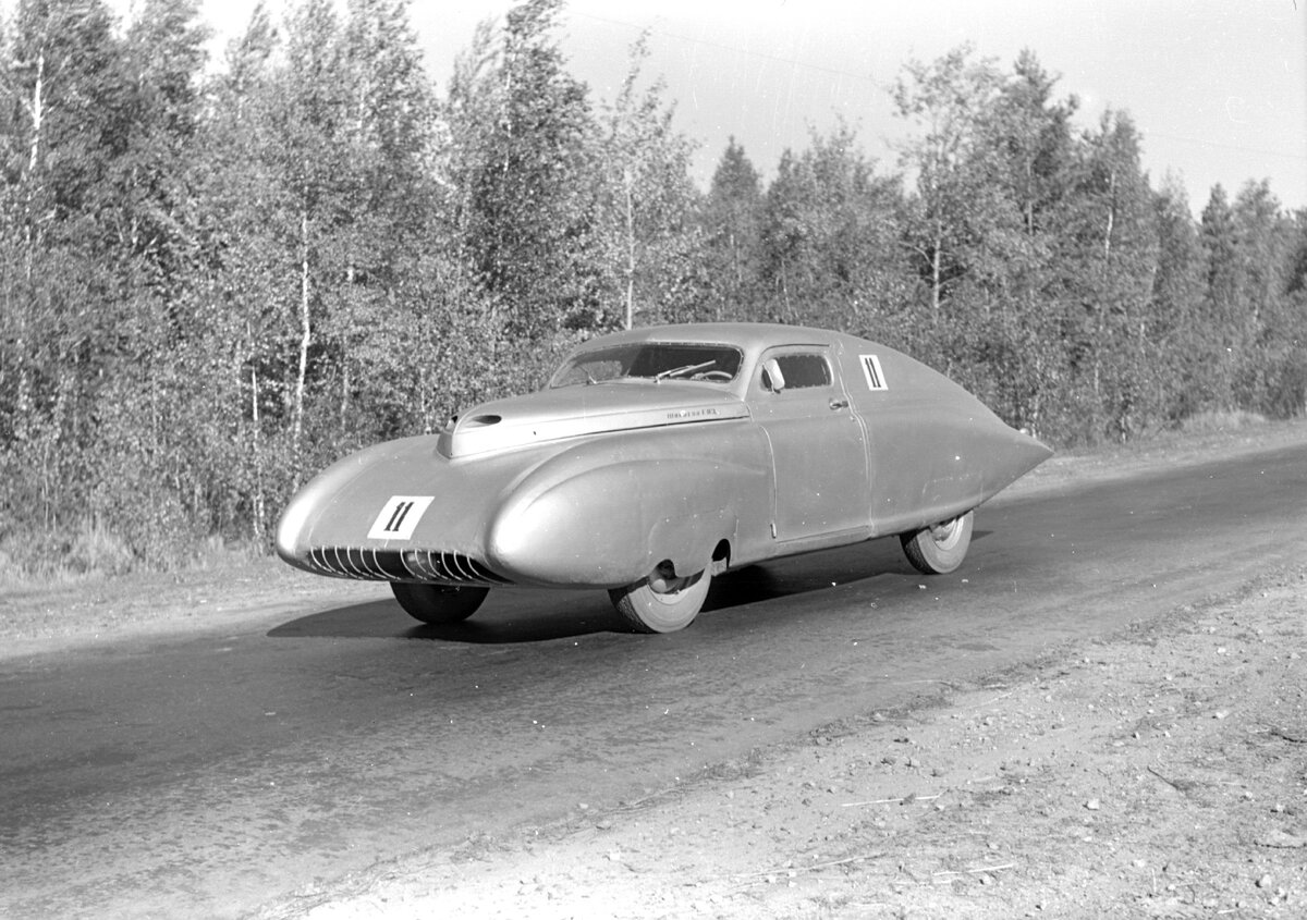 Советская гоночная машина. Фотография взята из Яндекс.Картинок.