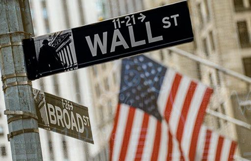 Прогнозы аналитиков по фондовому рынку на 2021 / фото © Золотой Запас