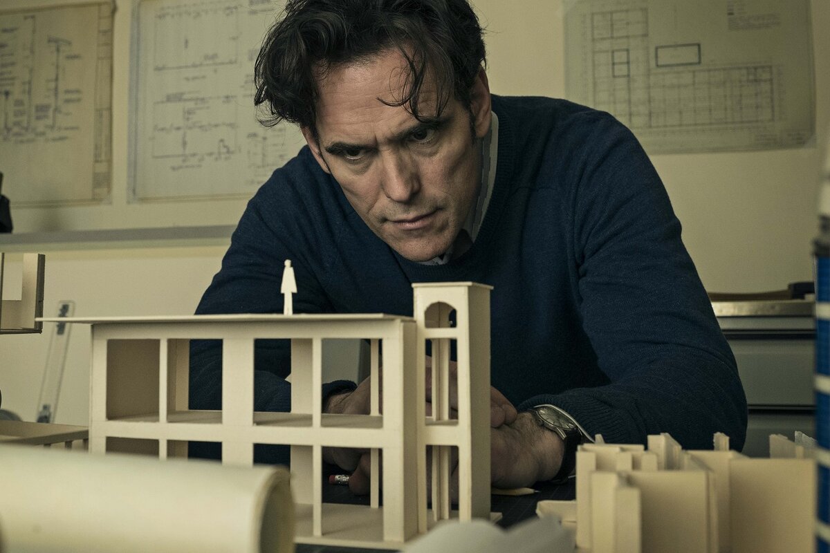 Кадр из фильма "Дом, который построил Джек"