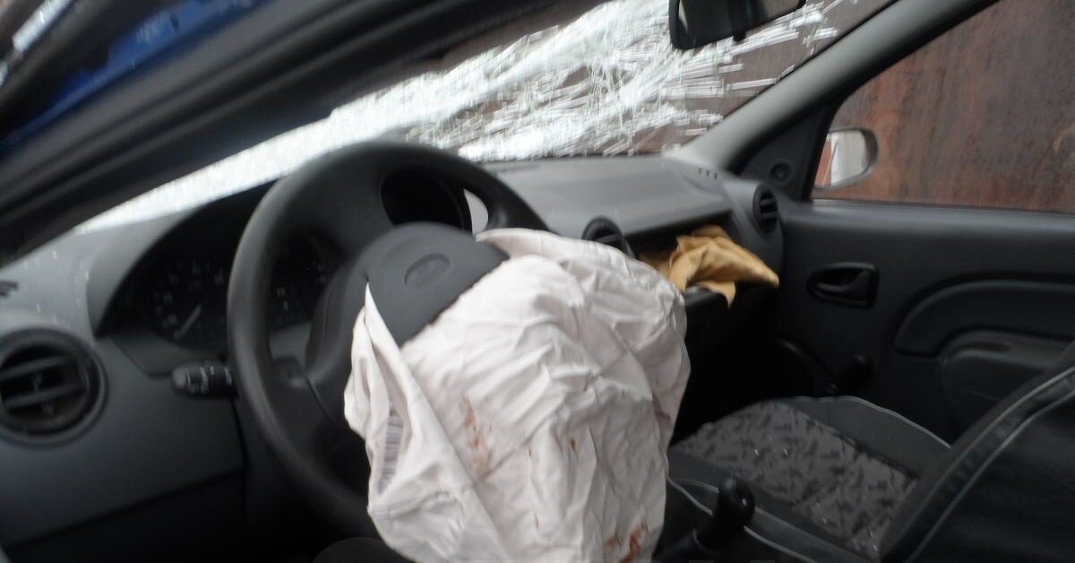рено логан автомат 2010