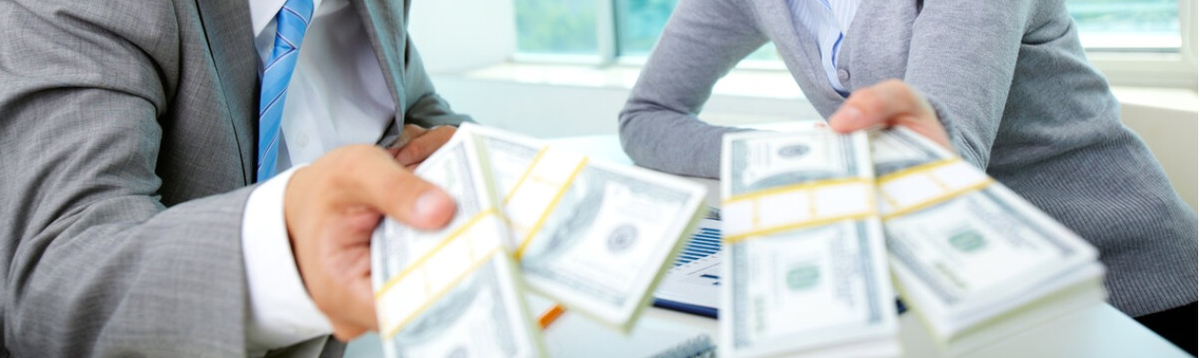 деньги правят людьми?