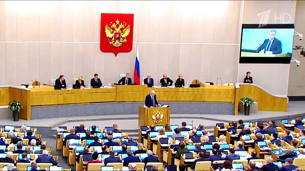 Чиновники в Госдуме.