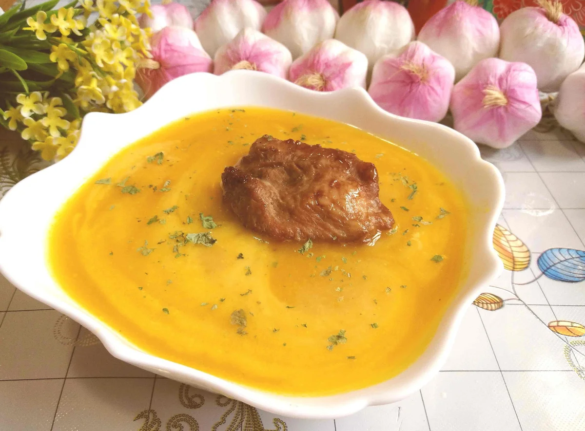 Благодаря свекрови, мои дети начали есть тыкву. Делюсь рецептом вкусного "бабушкиного" супа