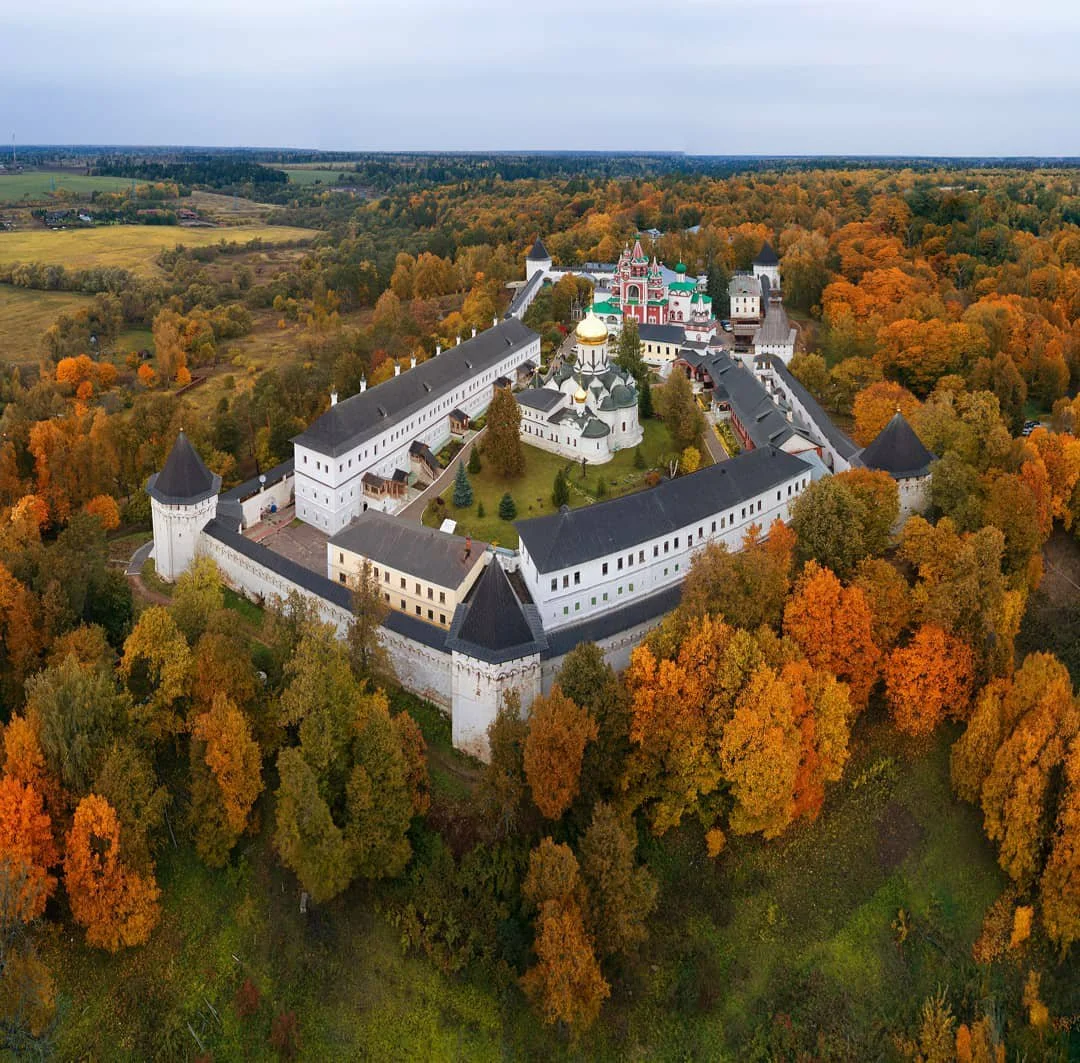 Сторожевский монастырь в Звенигороде. Звенигород монастырь Саввы. Саввино-Сторожевский монастырь. Саввино-Сторожевский монастырь. Звенигород, Московская область.