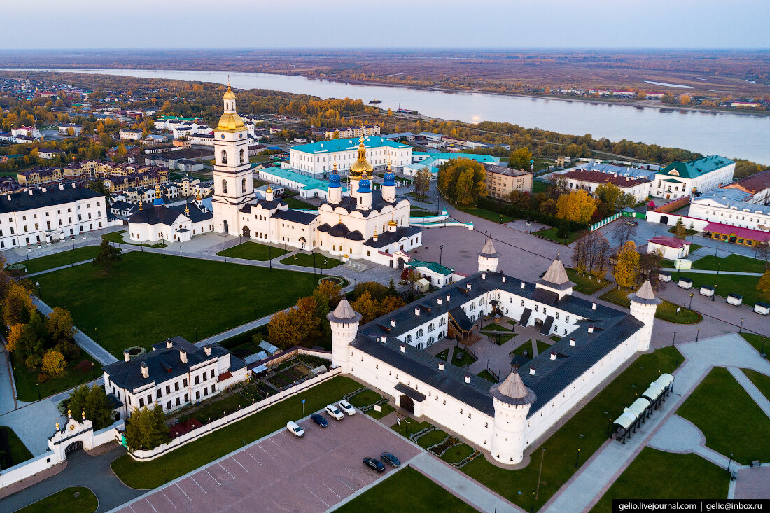 Кремль выглядит аккуратно, видно, что в него сильно вкладывались.