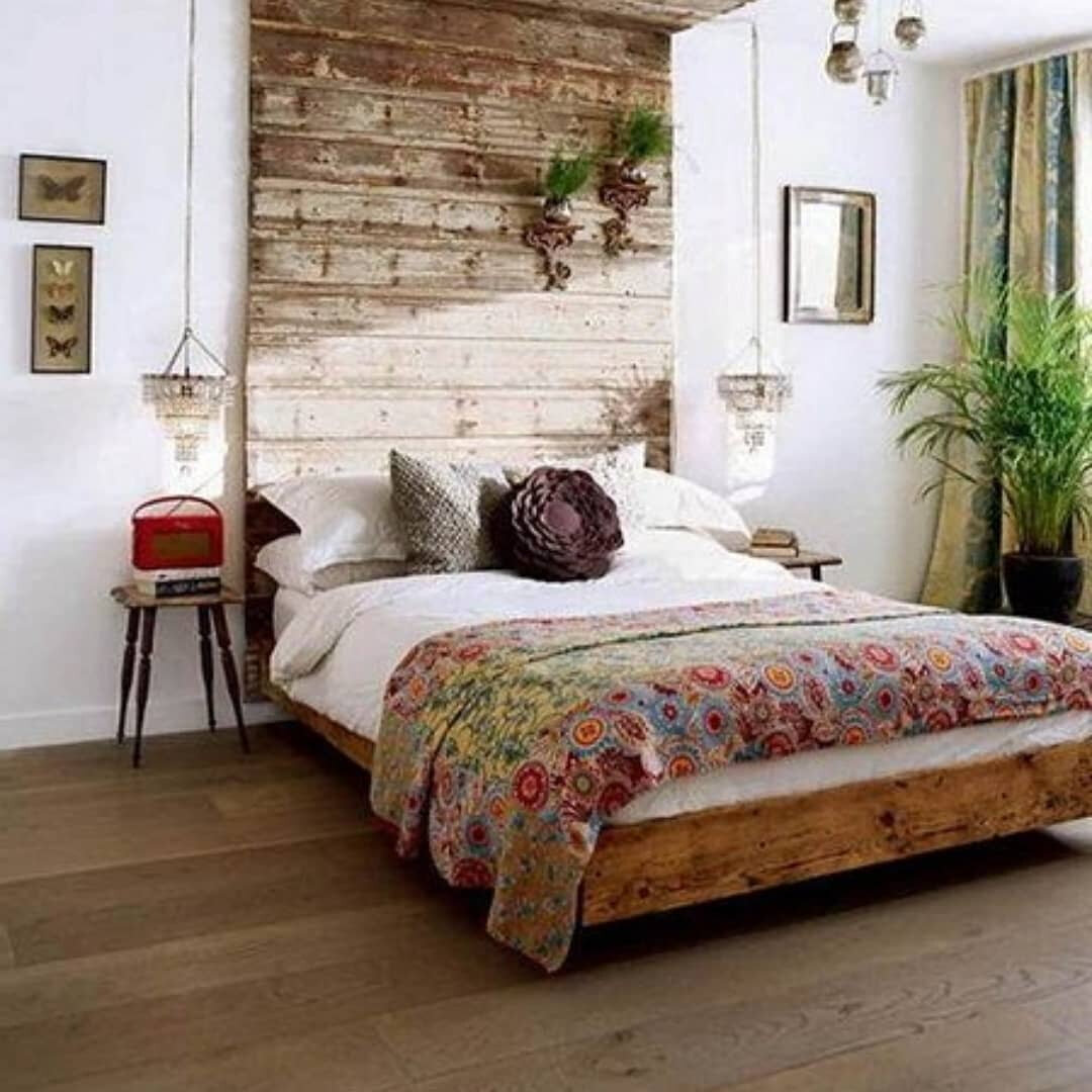 Rustic Wood Decor спальня