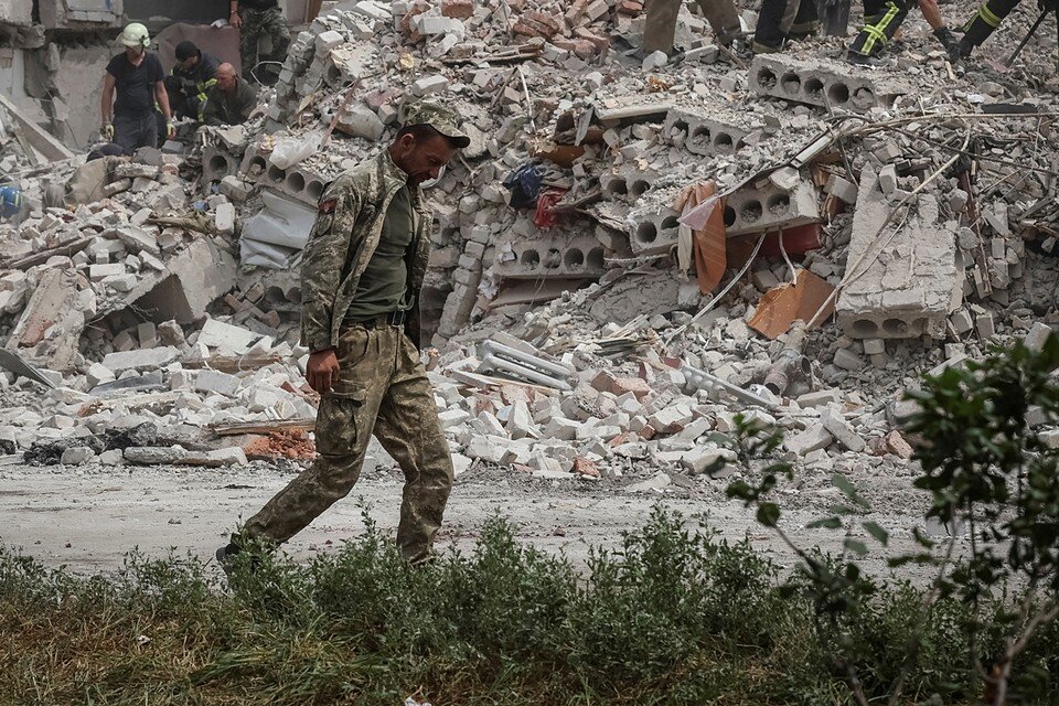     Нивелирован склад ВСУ с 200 тоннами противотанковых ракетных комплексов и зарядов к ним от англосаксов  REUTERS