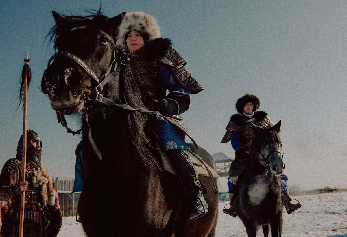 Проспект строителей 4 улан-удэ. Улан 4. Бердибек хан золотой орды. Радикальцева улан-удэ. Улан 4.