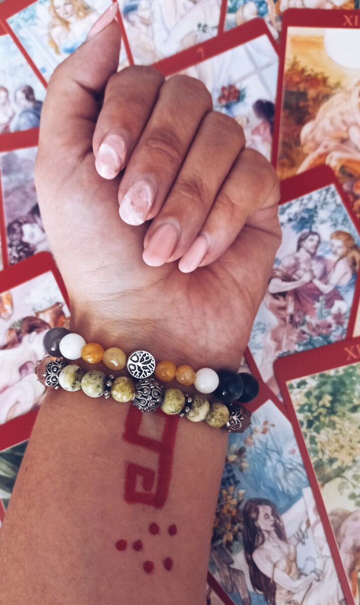 моя денежная девяточка и малая удача на запястье