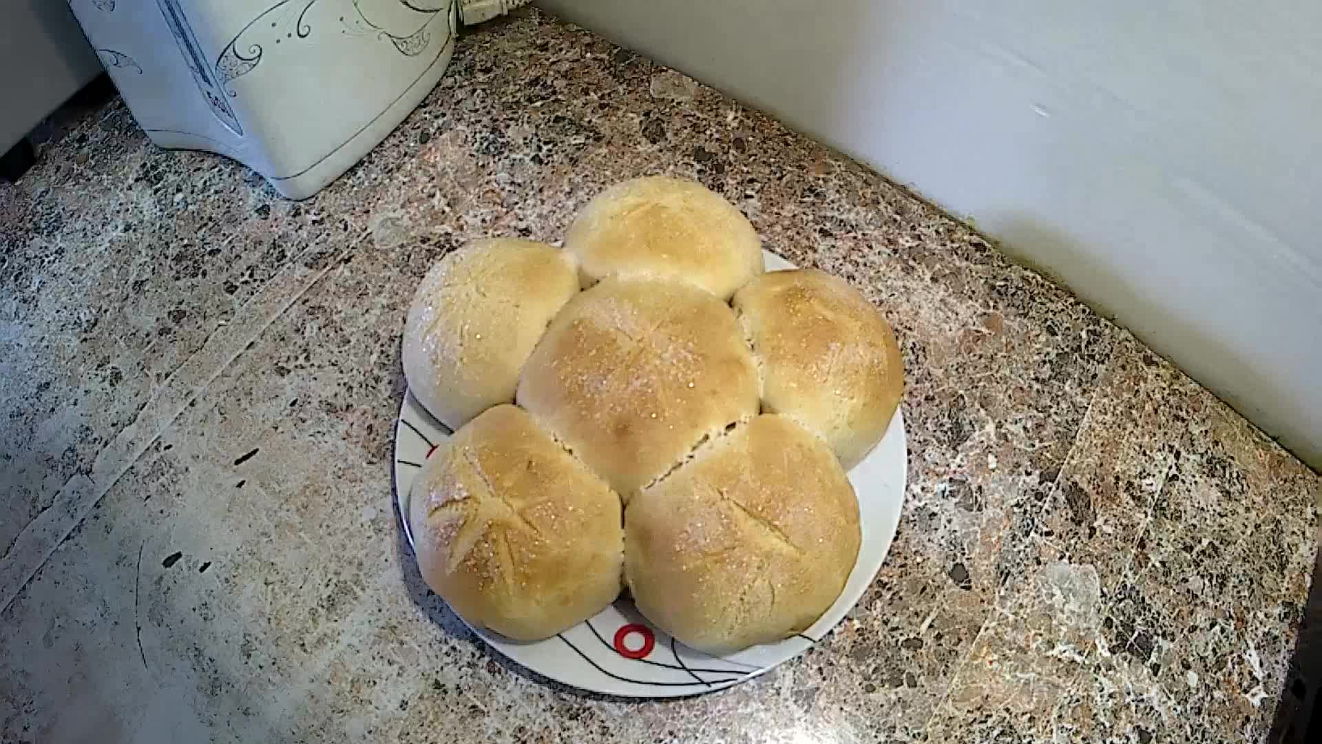 Булочки без дрожжей в духовке на молоке