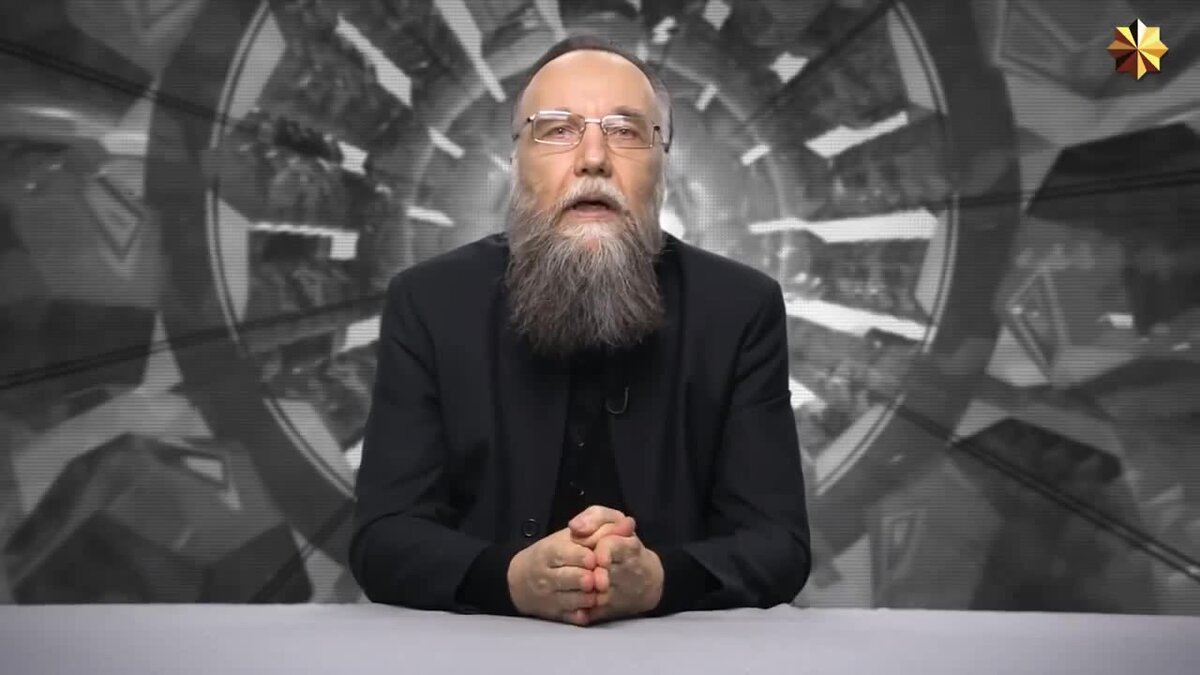 александр дугин философ. александр дугин у храм. дугин дзен. александр дугин 2022. дугин александр гельевич фото.
