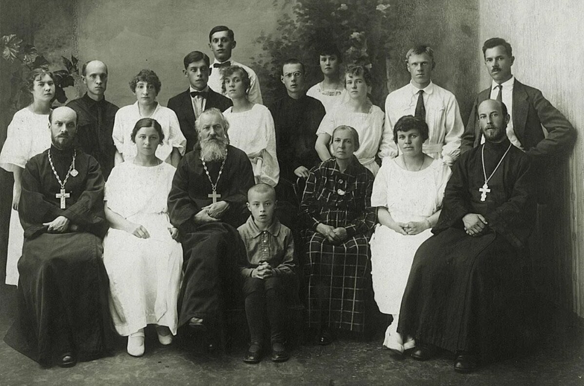 Династия священнослужителей - Правдолюбовых.