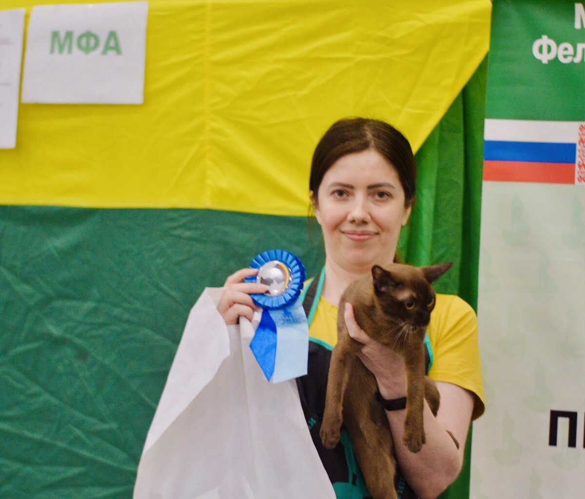 Vanessa from Ladoga Coast - обаятельная кошечка соболиного окраса достойно защитила титул юного чемпиона, была номинирована на Бест и заняла 3 место в системе МФА.