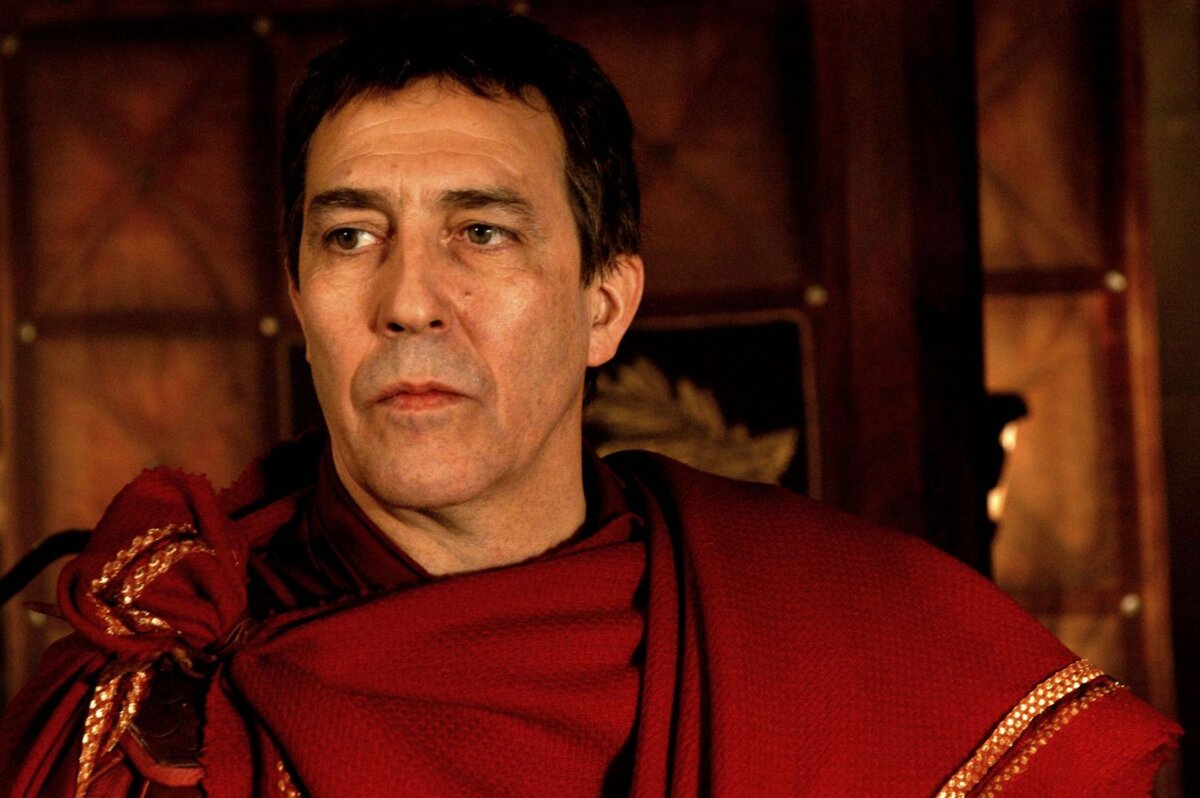 Гай Юлий Цезарь (сериал "Рим")