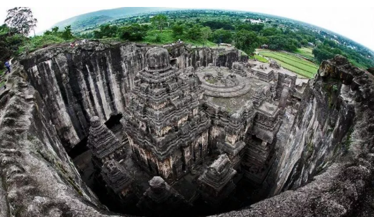 Храм Эллон Рок, Индия.