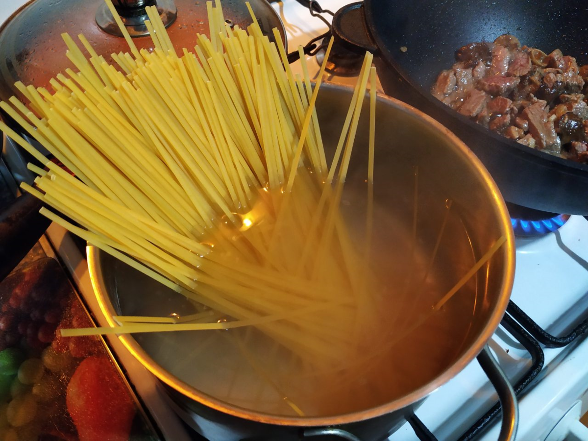 Лапша WOK с говядиной, грибами и овощами + Фото | Everyday Cooking | Дзен