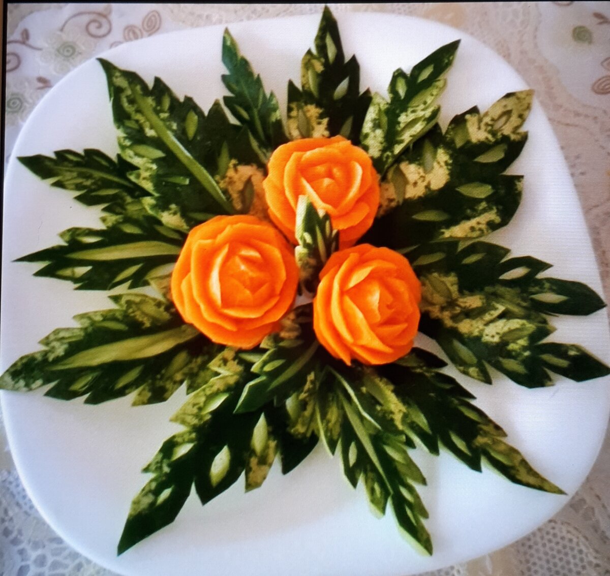 Салат розы из моркови