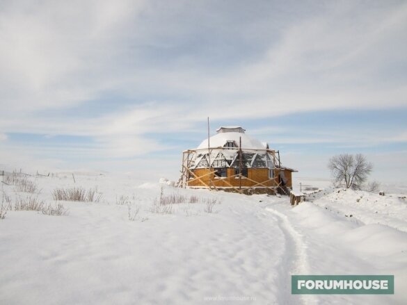 Диаметр дома – 10.5 м.
