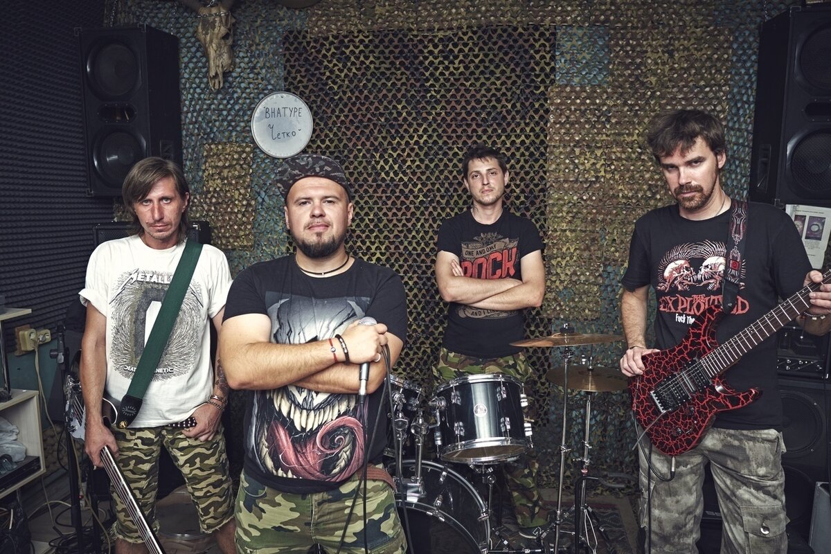 Славная астраханская группа "Innerside"