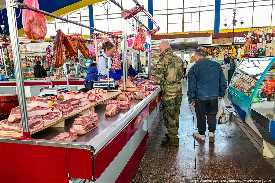 Агрессия торговцев на рынке в Керчи: фотографировал цены и едва не получил по лицу