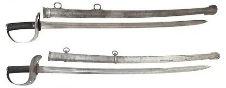 Английские сабли. Вверху - образца 1864, внизу - 1882 года