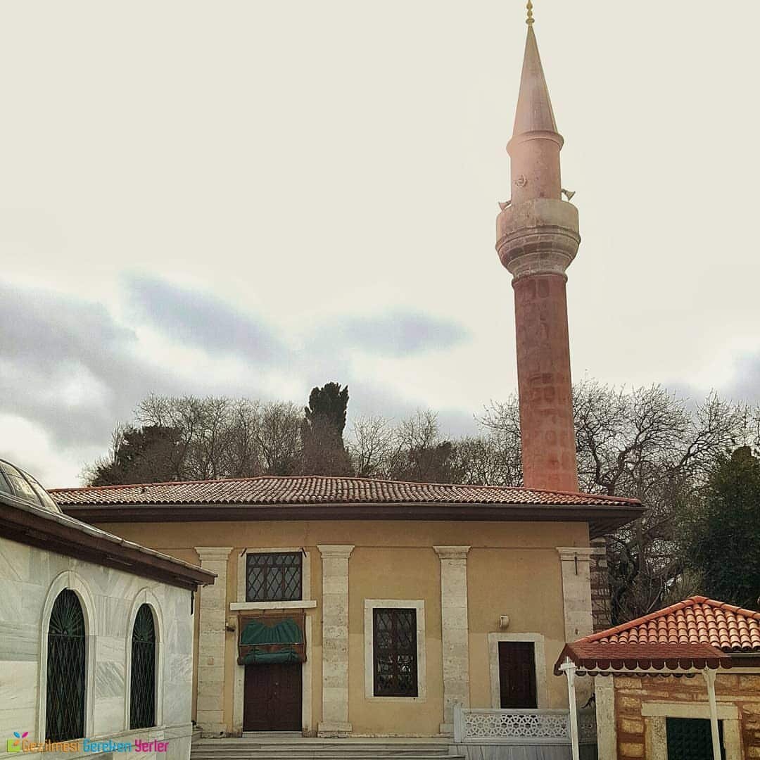 Внутренний дворик мечети