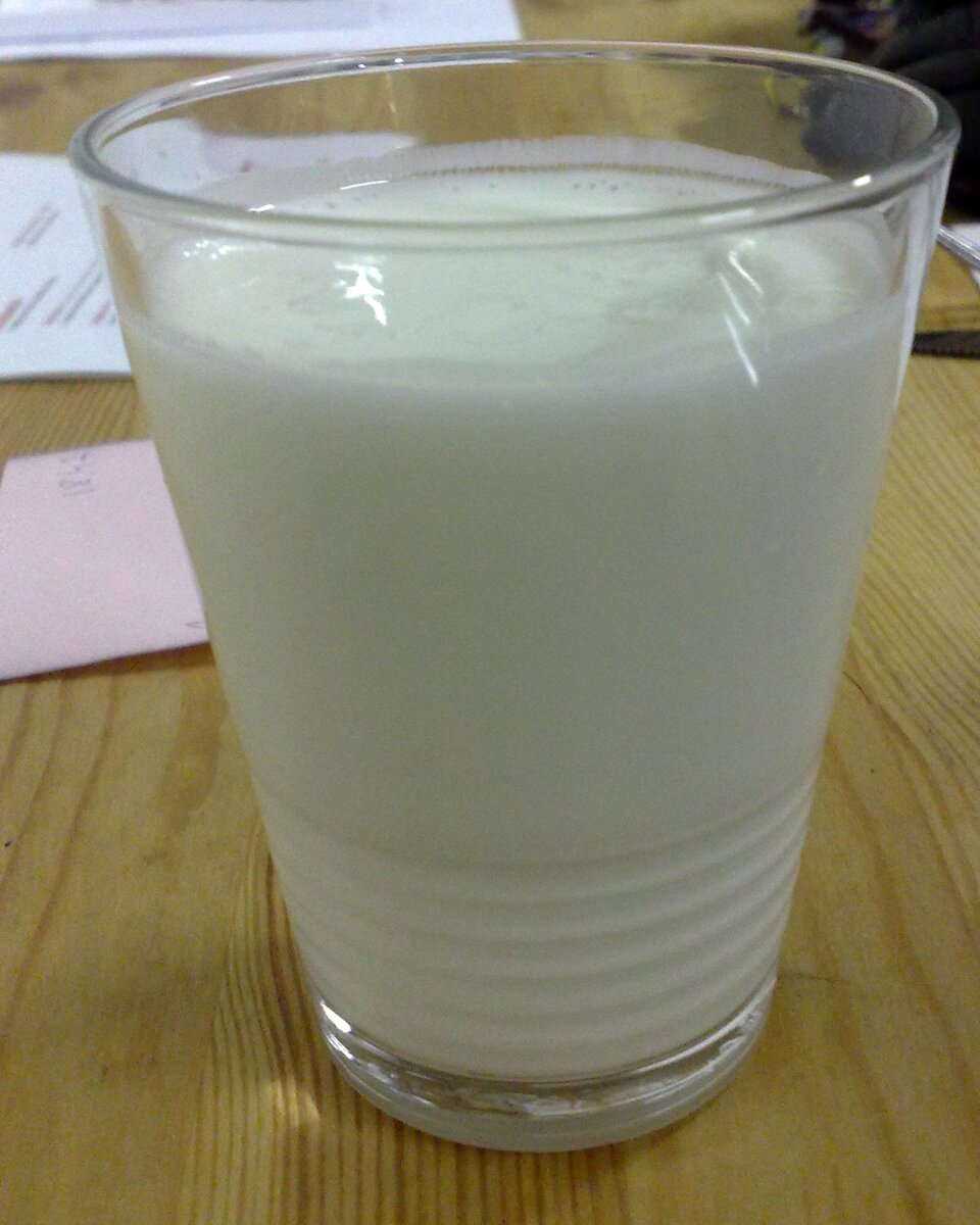 Нежирный свежий кефир очень полезен при панкреатите