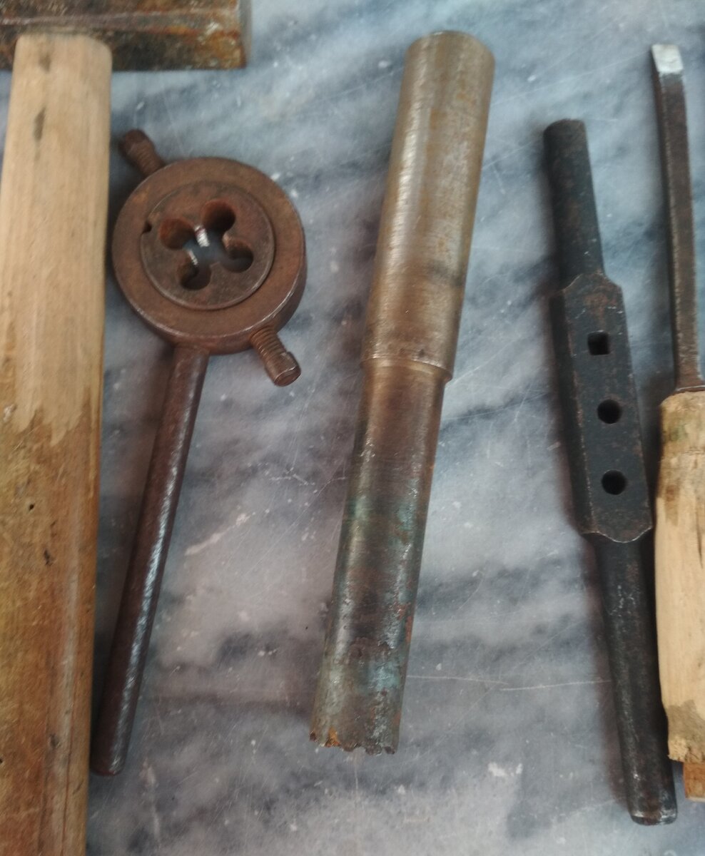 Шлямбур посередине