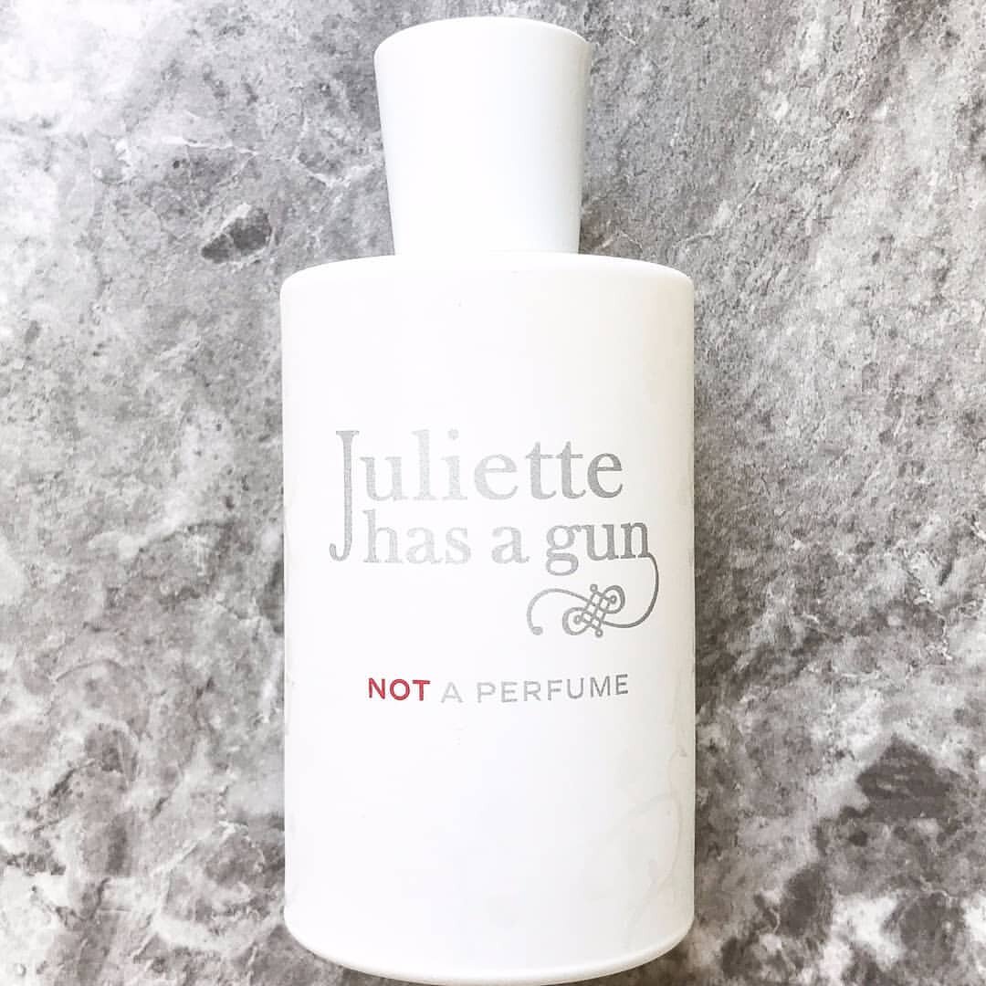 Not a Parfume Jullietta has a Gun 