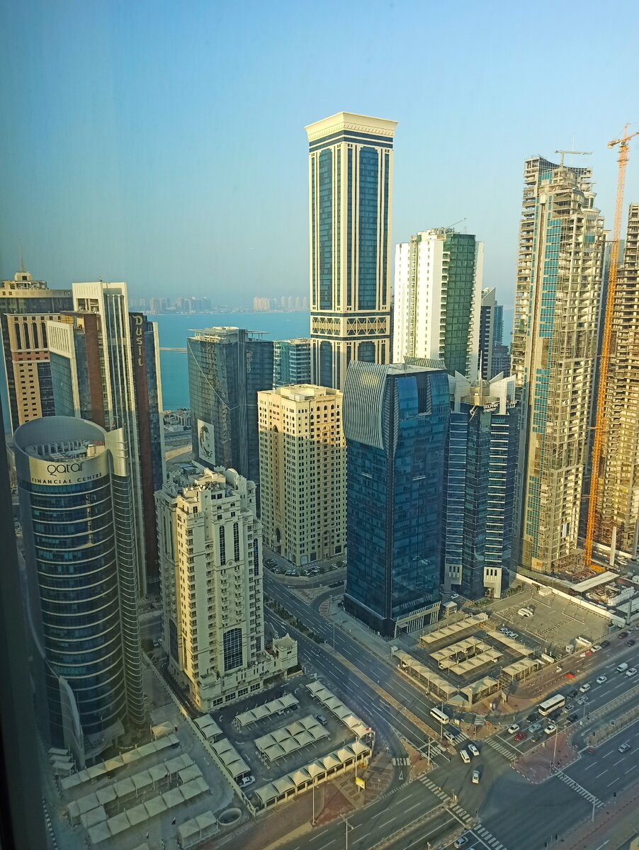 Вид из номера на 41 этаже