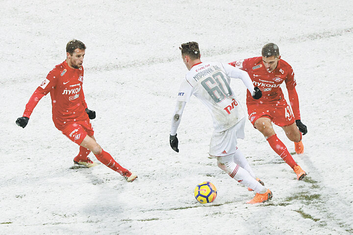 О том, как играть в России зимой, при составлении этого плана, похоже, никто не думал.  