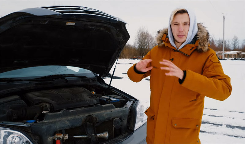 
Асафьев Стас на сегодняшнее время считается самым полезным автоблогером, потому что он сделал собственный формат для людей. Этот человек имеет свое бюро по автоподбору и великолепно владеет информацией о технической части автомобилей. Стас в своих роликах указывает, на какие слабые места смотреть при покупке авто, какие модели лучше брать, а какие нет. Его ролики – это просто кладь полезной информации для тех, кто хочет купить хороший автомобиль.
