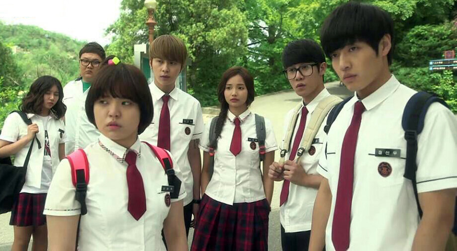 Музыкальная группа Айдола в изгнании.