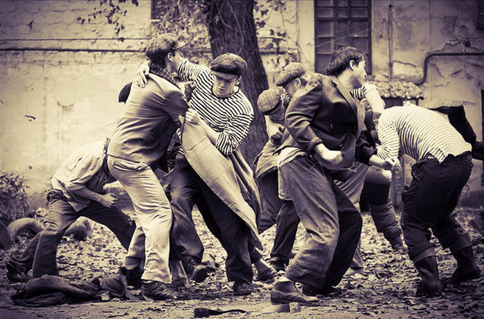 Наверняка в их молодости бывало и такое...