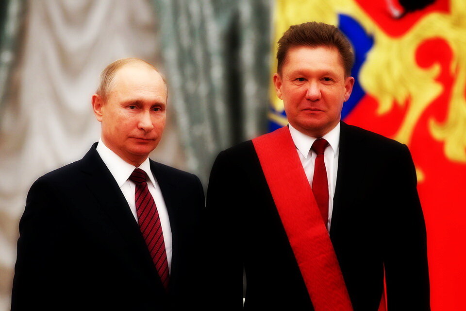 В.В. Путин награждает Миллера орденом Почёта