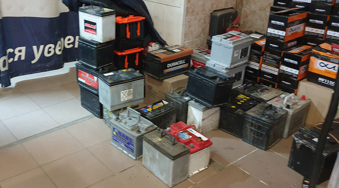 Вот почему не нужно сдавать старый аккумулятор в обмен на новый | НОВЫЕ ...
