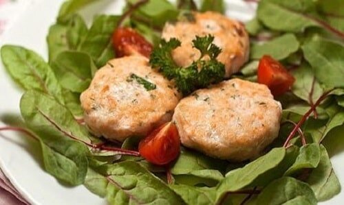 Рыбные котлеты из фарша кеты — сочные и вкусные рецепты на сковороде и в духовке